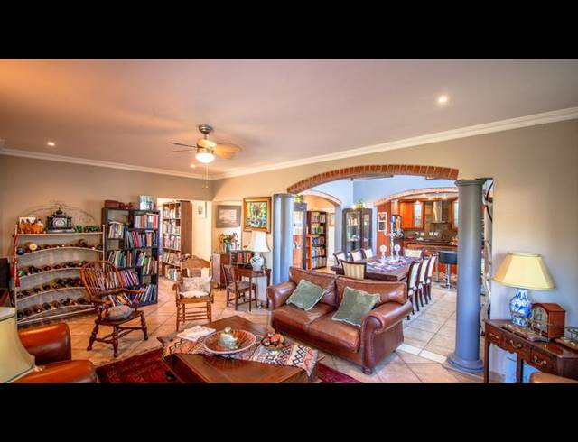 5 BEDROOM HOUSE FOR SALE IN MIDSTREAM ESTATE